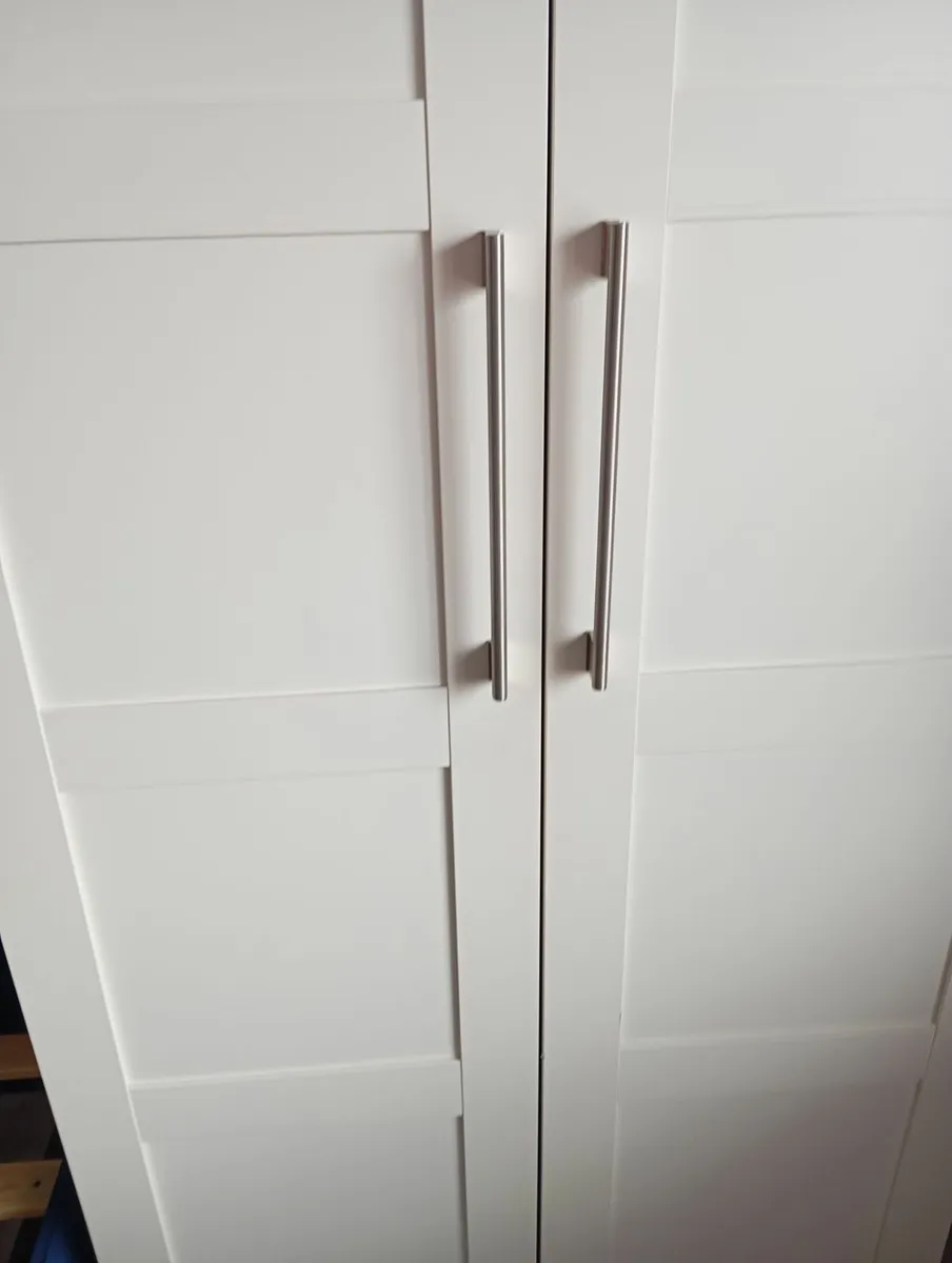White Wardrobe Doors and Handles - Image 3
