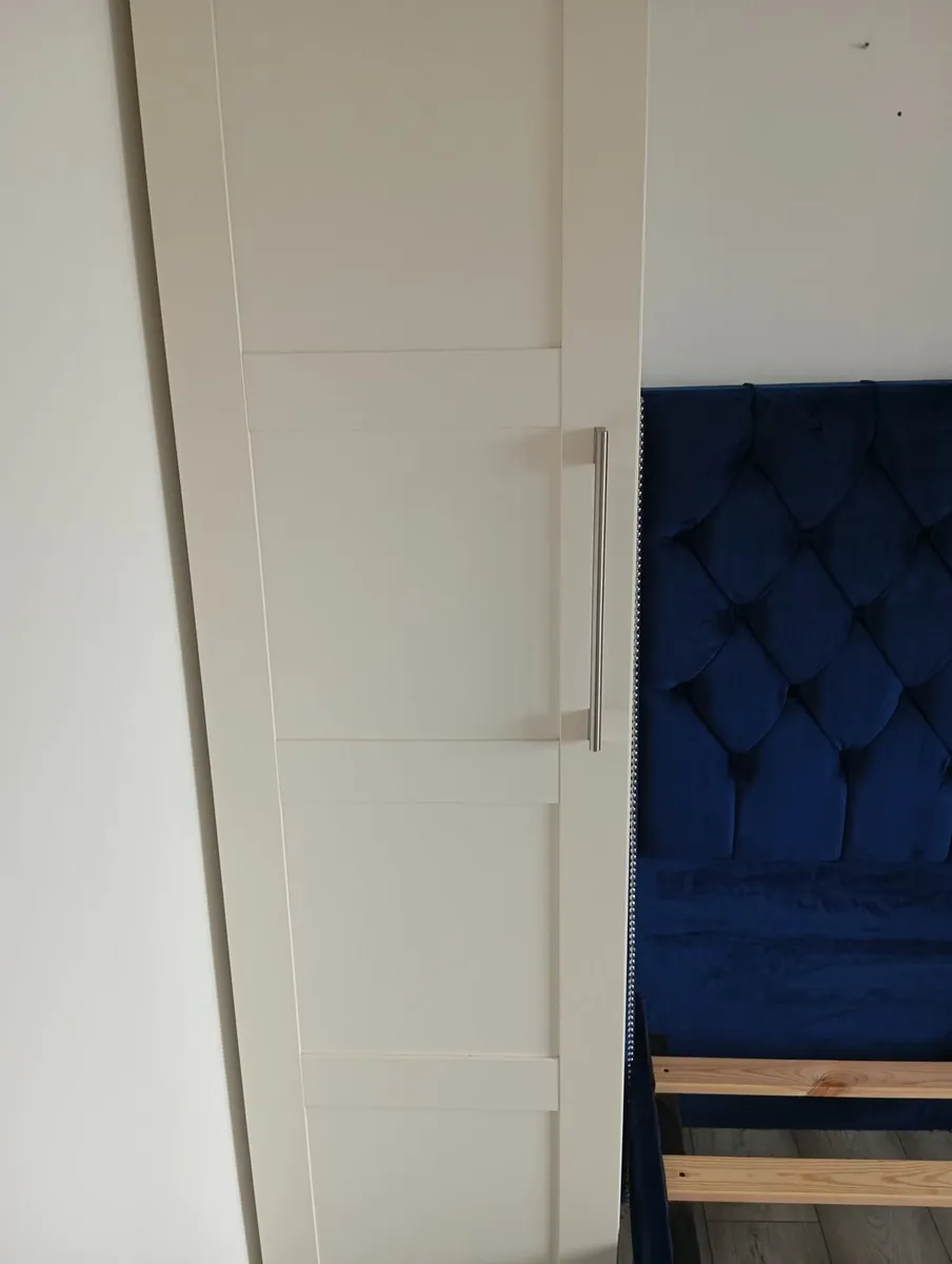 White Wardrobe Doors and Handles - Image 4