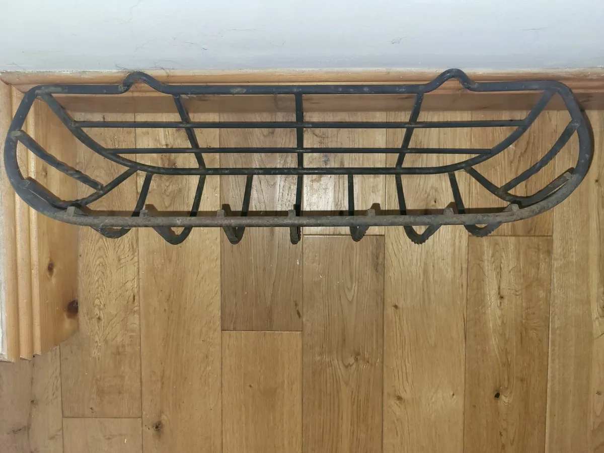 4 x 60cm  Forge wall trough baskets - Image 1