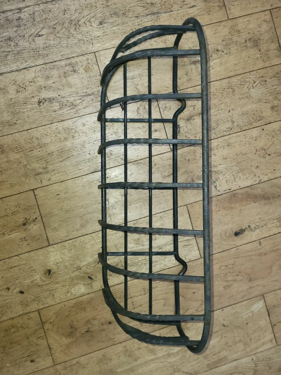 4 x 60cm  Forge wall trough baskets - Image 2