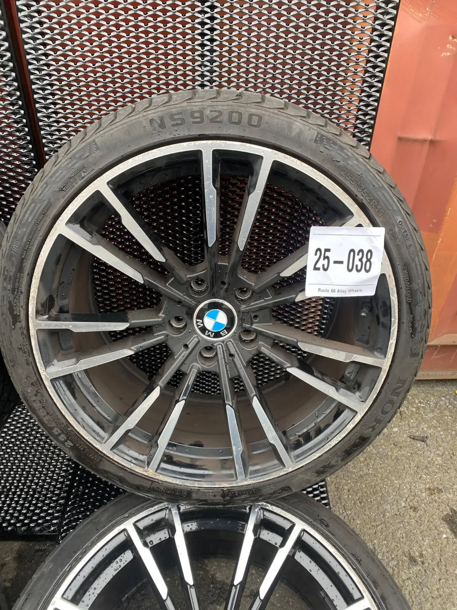 BMW 19 INS ALLOY WHEELS  REF 25-038 - Image 2