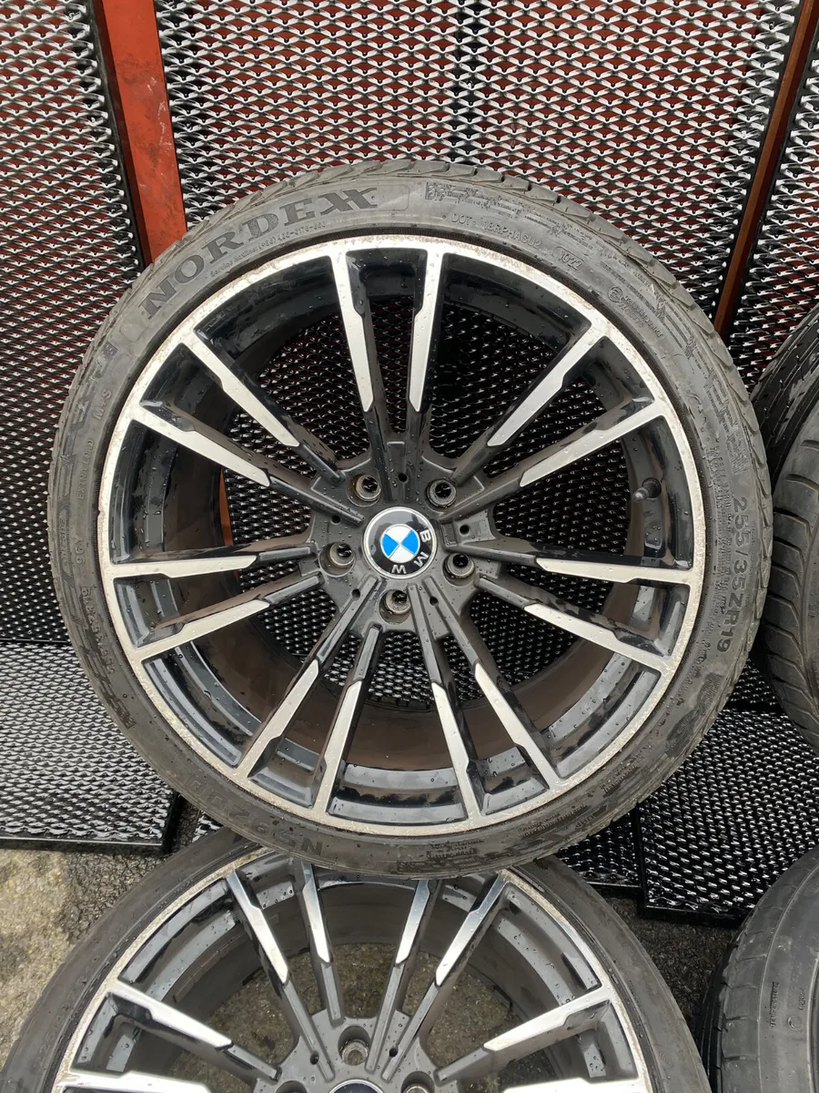 BMW 19 INS ALLOY WHEELS  REF 25-038 - Image 3