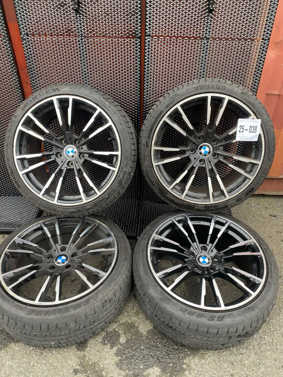 BMW 19 INS ALLOY WHEELS  REF 25-038 - Image 1