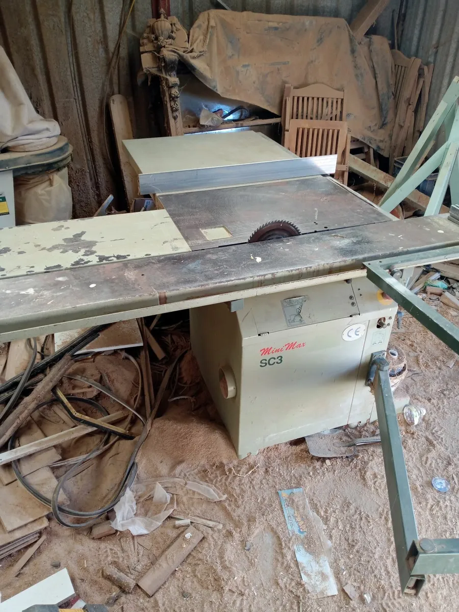 Table saw - Image 1