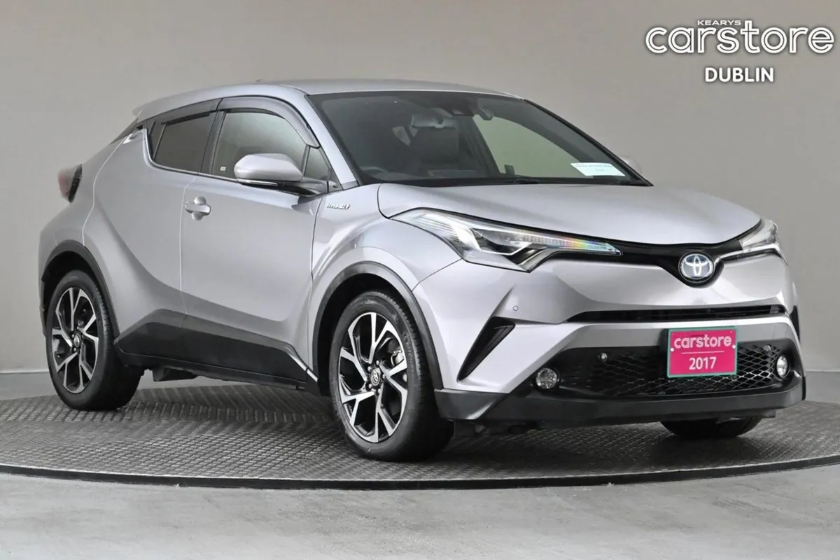 Toyota C-HR 1.8 Hybrid  half Leather reverse Cam - Image 1