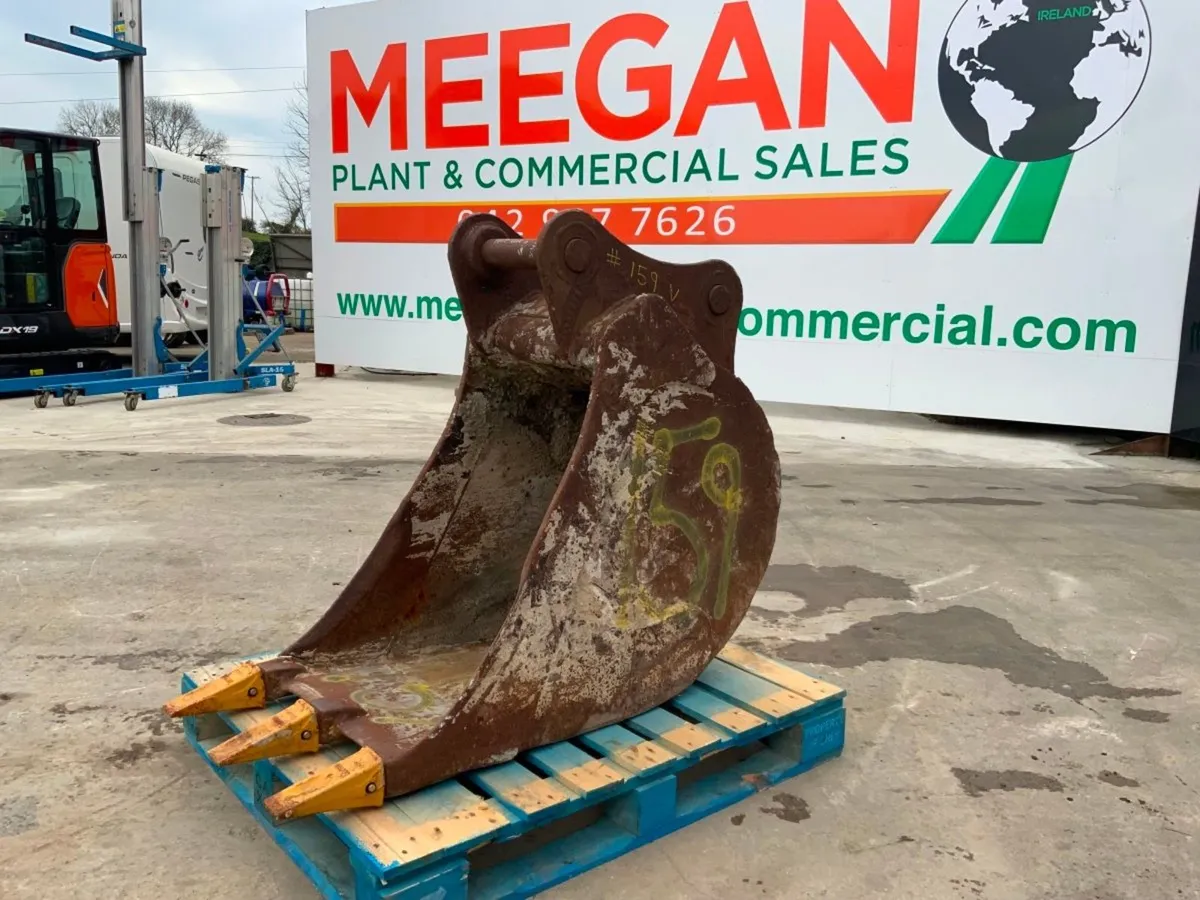 24" DIGGING BUCKET...    65mm PINS...   159v. - Image 2
