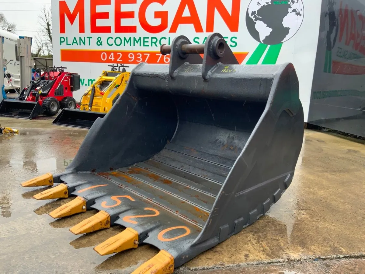 72"  DIGGING BUCKET.........90mm PINS.....1520. - Image 4