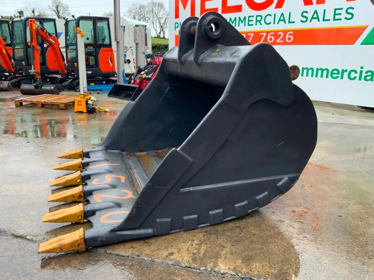 72"  DIGGING BUCKET.........90mm PINS.....1520. - Image 3