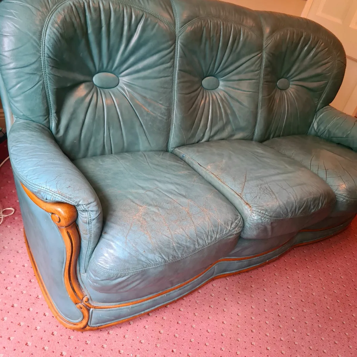 Couches - Image 4
