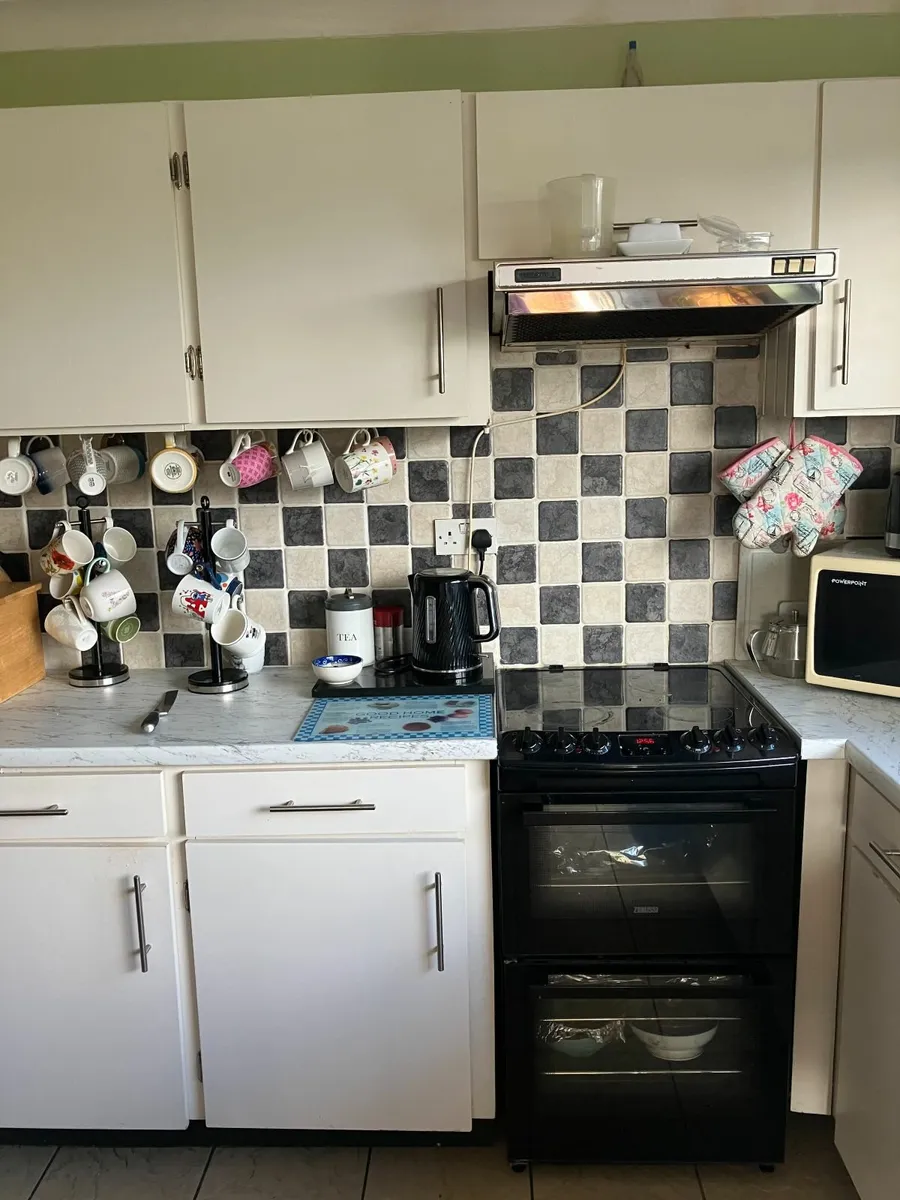 Kitchen - Image 3