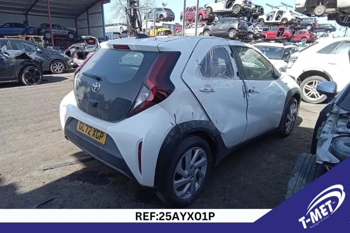 2023 TOYOTA  AYGO X BREAKING FOR PARTS - Image 1
