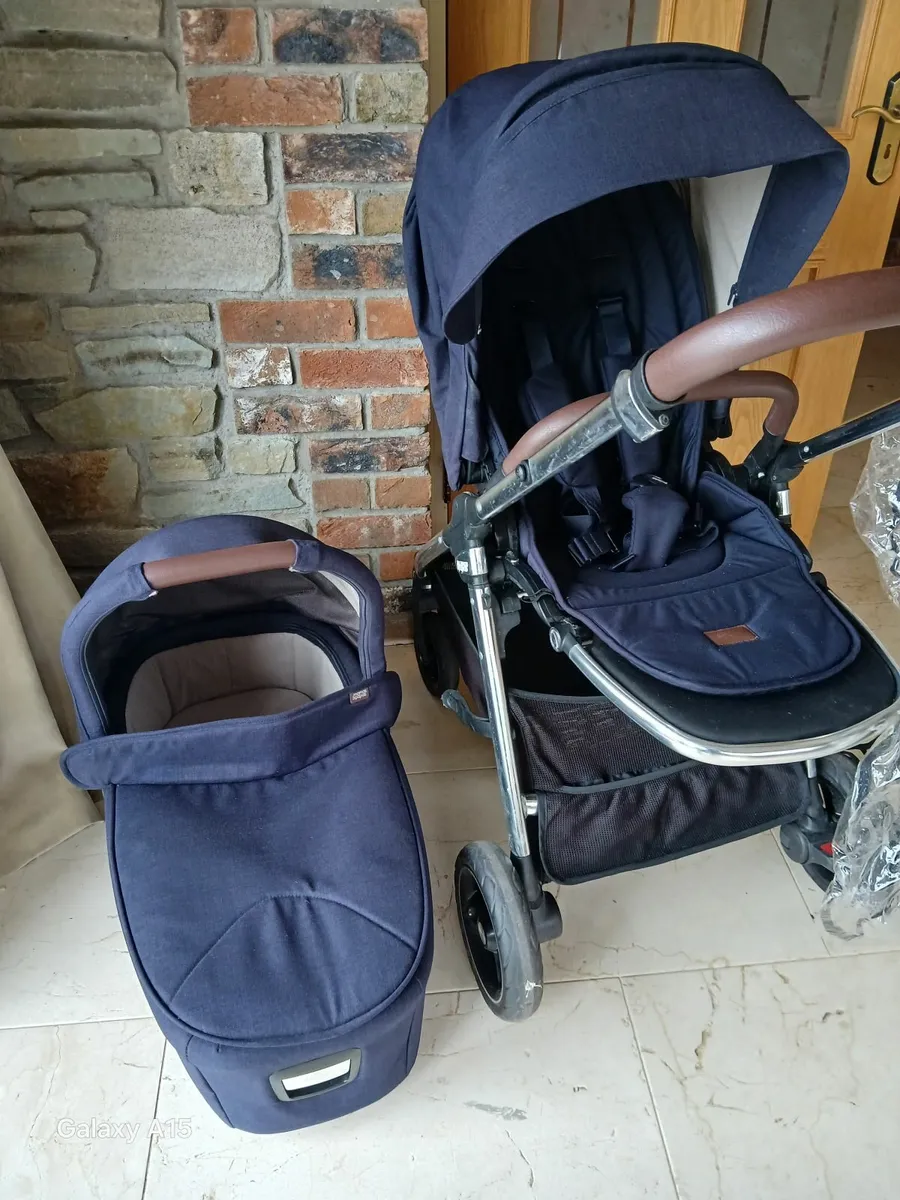 Mamas and Papas travel system - Image 1