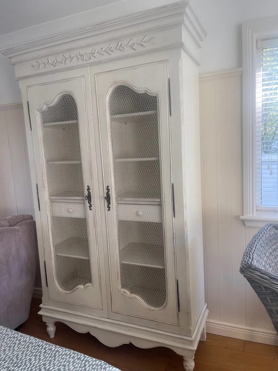 French style Armoir / sideboard - Image 2