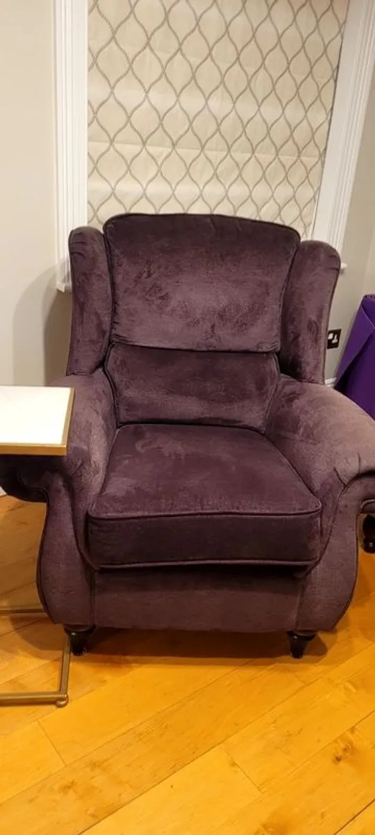 Queen Anne Armchair - Image 2