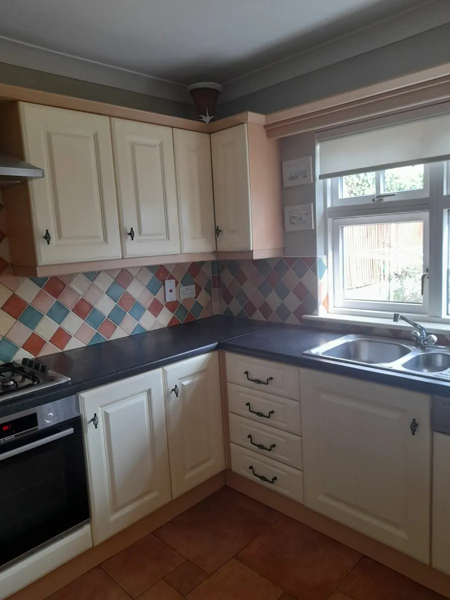 Kitchens - Image 3