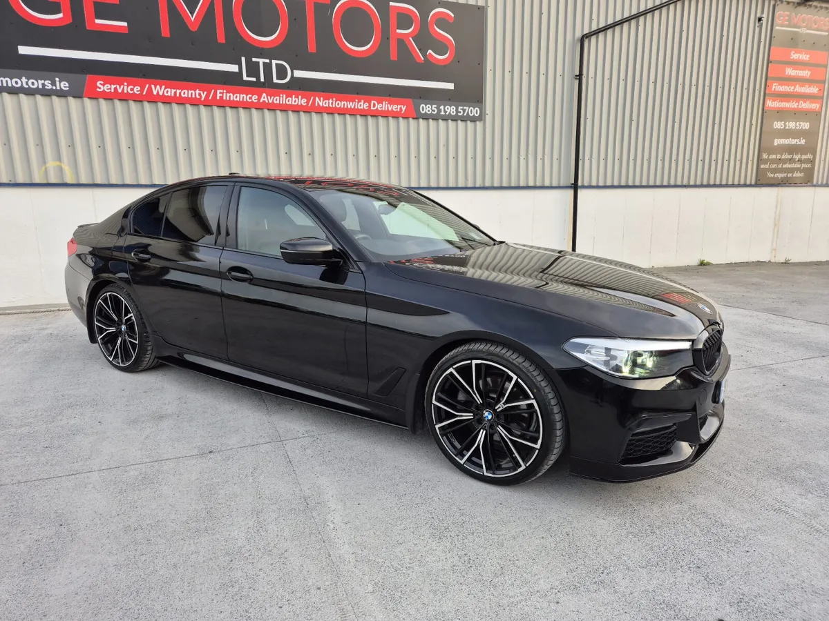 BMW 5-Series 2019 - Image 2