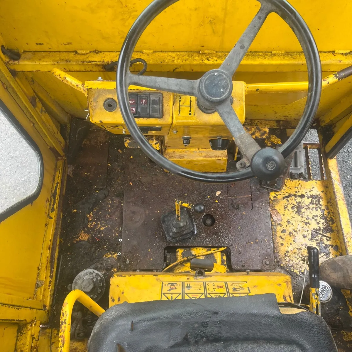 2 ton dumper - Image 4