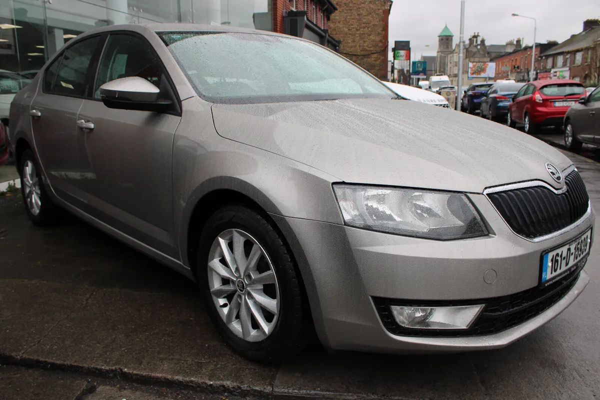 Skoda Octavia 1.6 TDI AUTO 2016 *SALE AGREED! - Image 2
