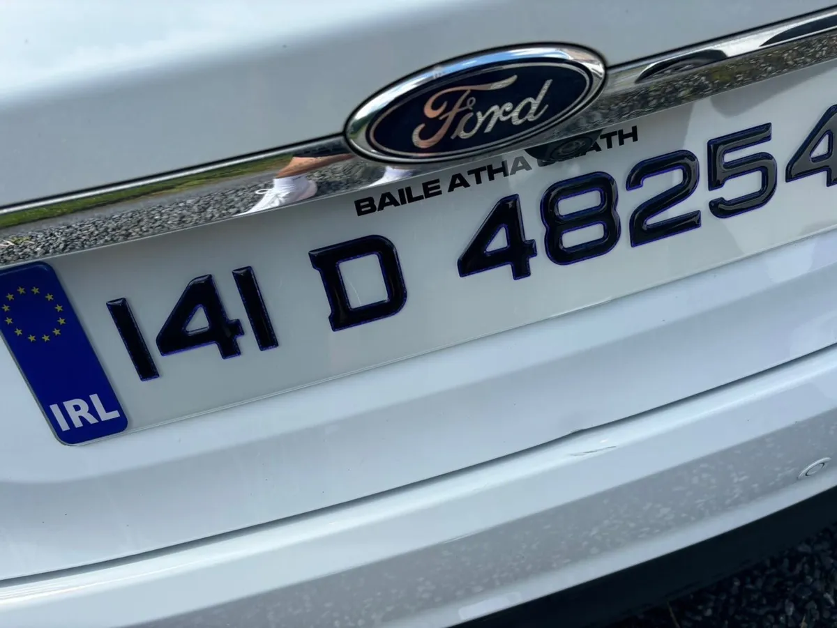 Ford Fiesta 2014 - Image 2