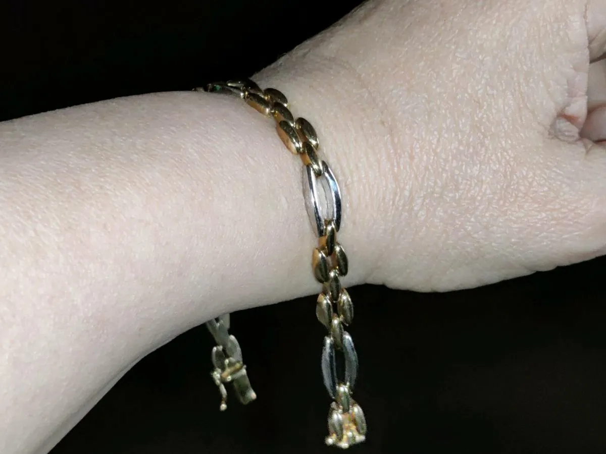 OVAL YELLOW & WHITE, 9CT Gold 8.69 Gram Bracelet ! - Image 2