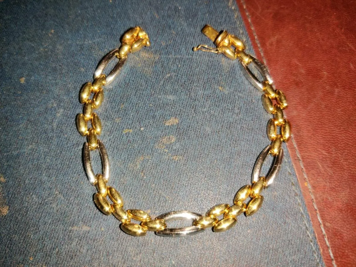 OVAL YELLOW & WHITE, 9CT Gold 8.69 Gram Bracelet ! - Image 1