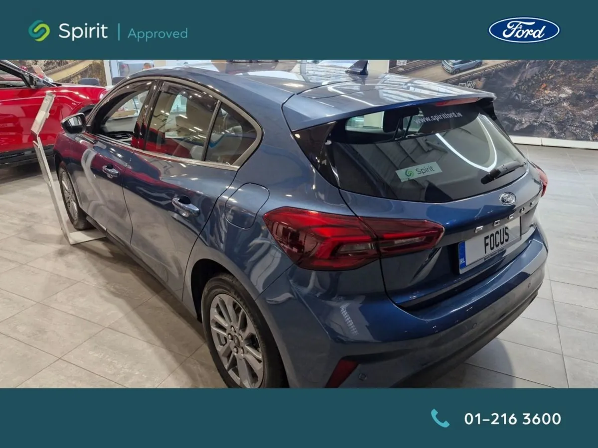 Ford Focus Titanium 1.0l Ecoboost 125PS Mhev  500 - Image 2