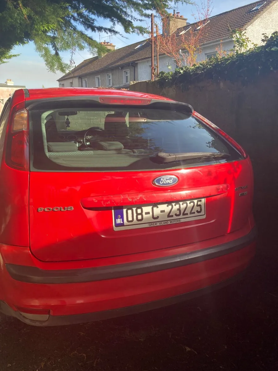 Ford Focus 2008 - Image 2