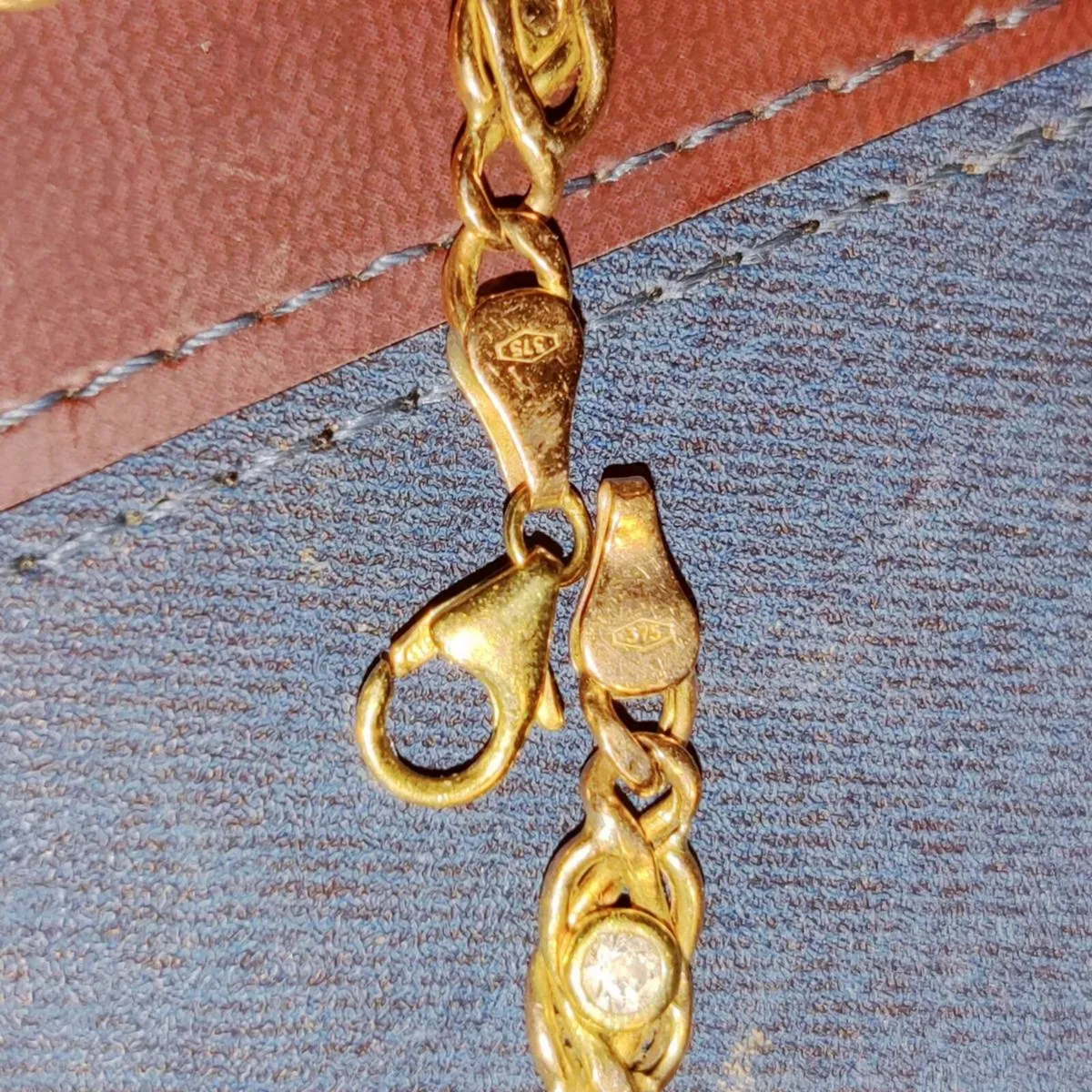 CHUNKY CZ'S, 9CT Solid Gold 5.12 Gram Bracelet ! - Image 2