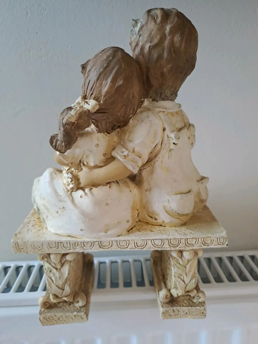 Boy and girl on bench figurine - Image 3