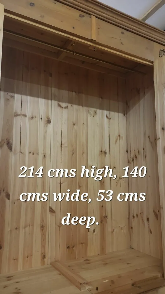Large vintage pine wardrobe - Image 2