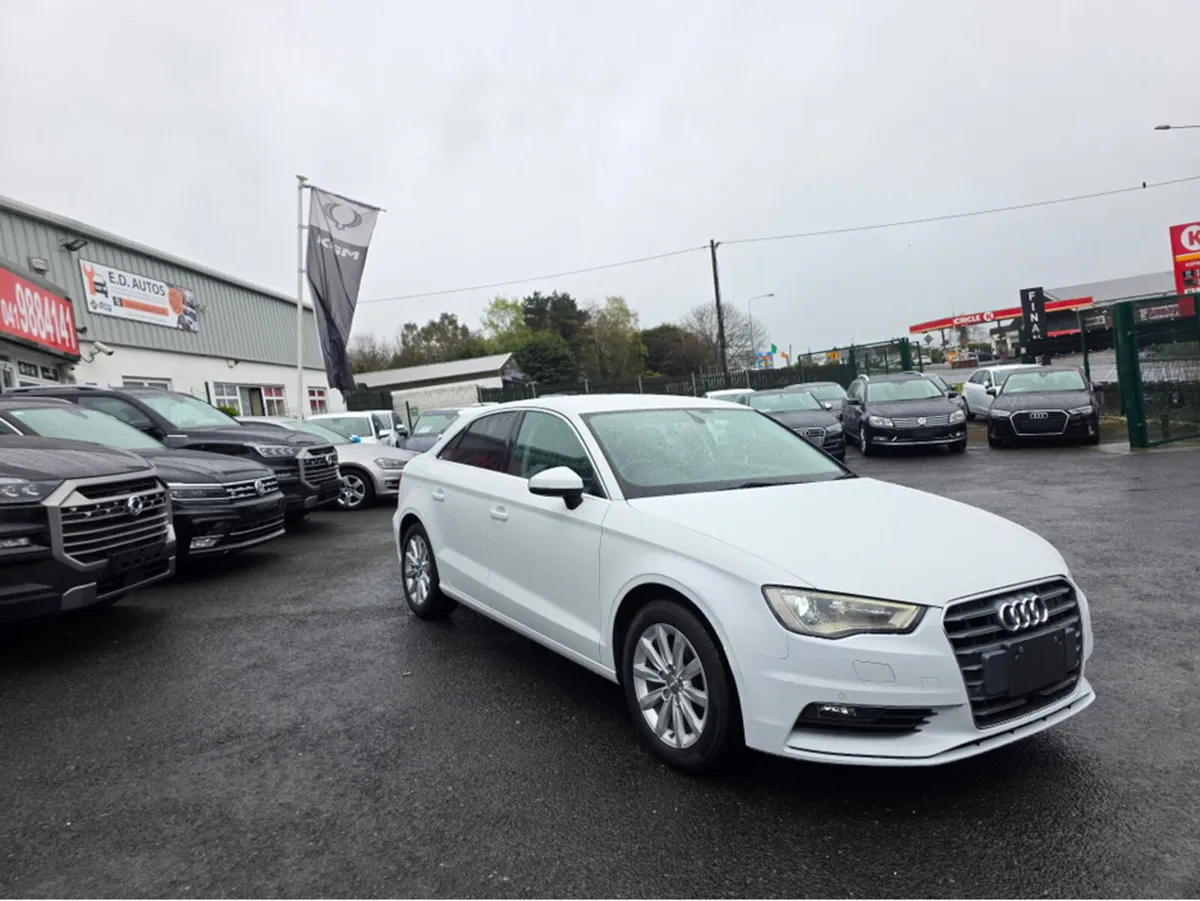 Audi A3 SALOON 1.4 FULL BLACK LEATHER SEATS HEATED - Image 4