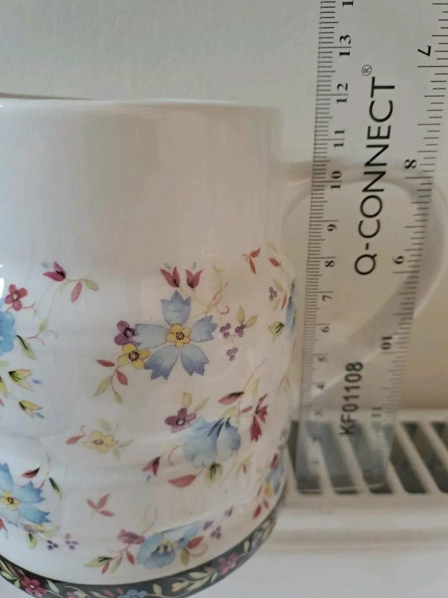 Melba flowers jug - Image 2