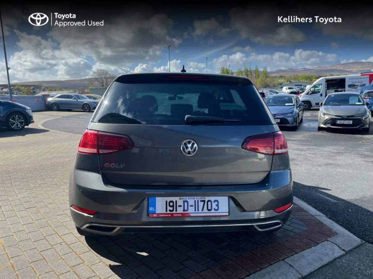 Volkswagen Golf Highline 1.6 TDI Manual 5speed 5D - Image 4