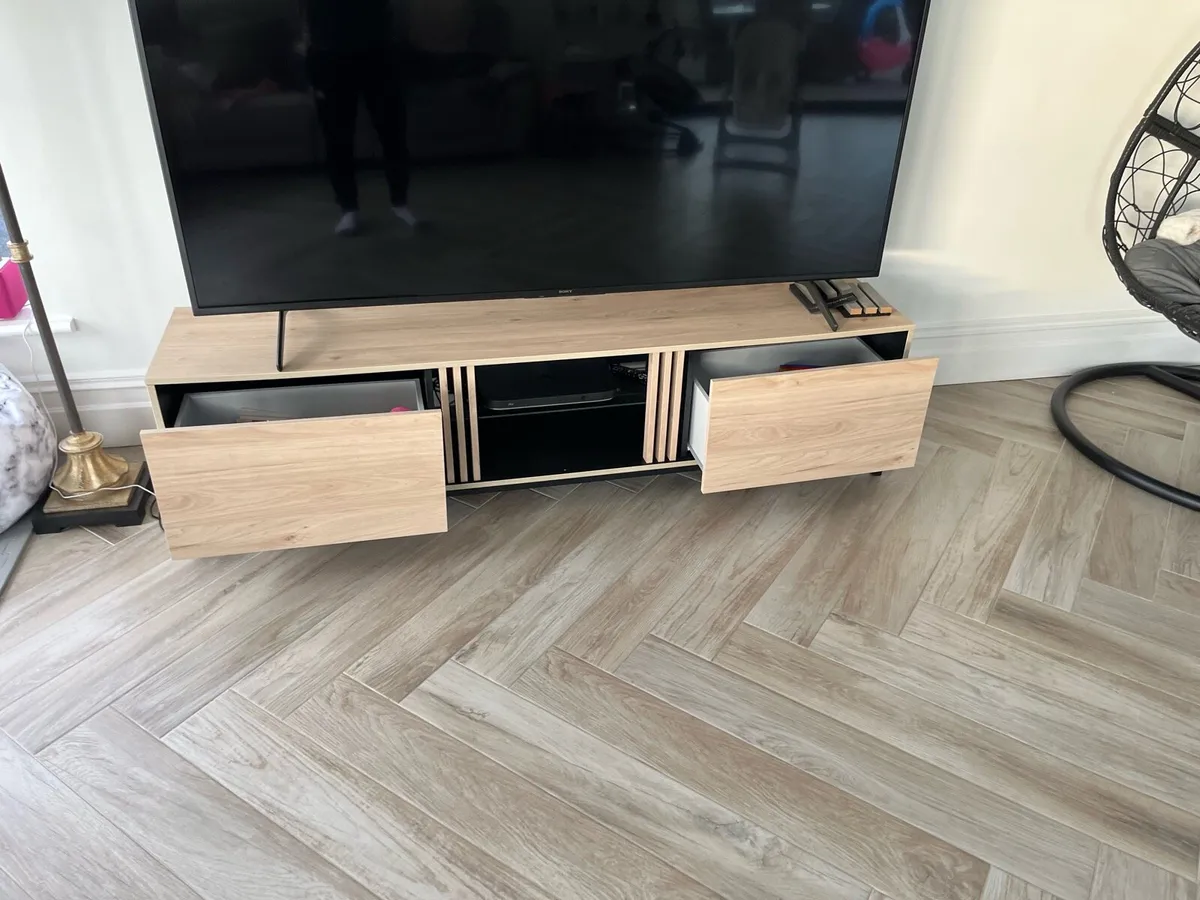 Tv stand - Image 2