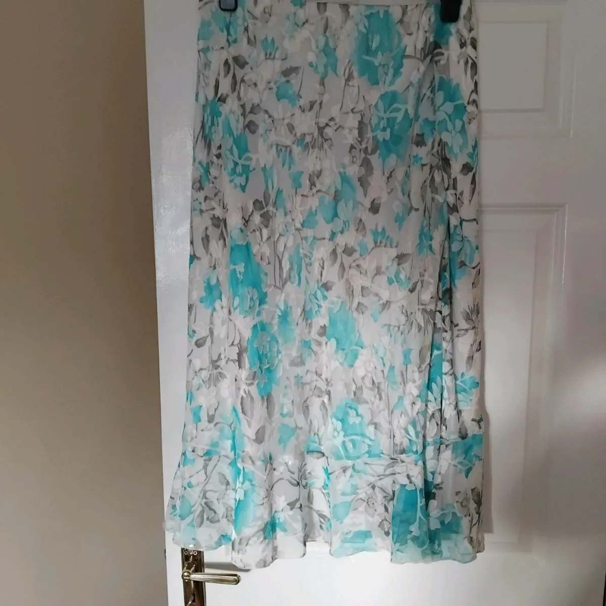 Suit - Image 2