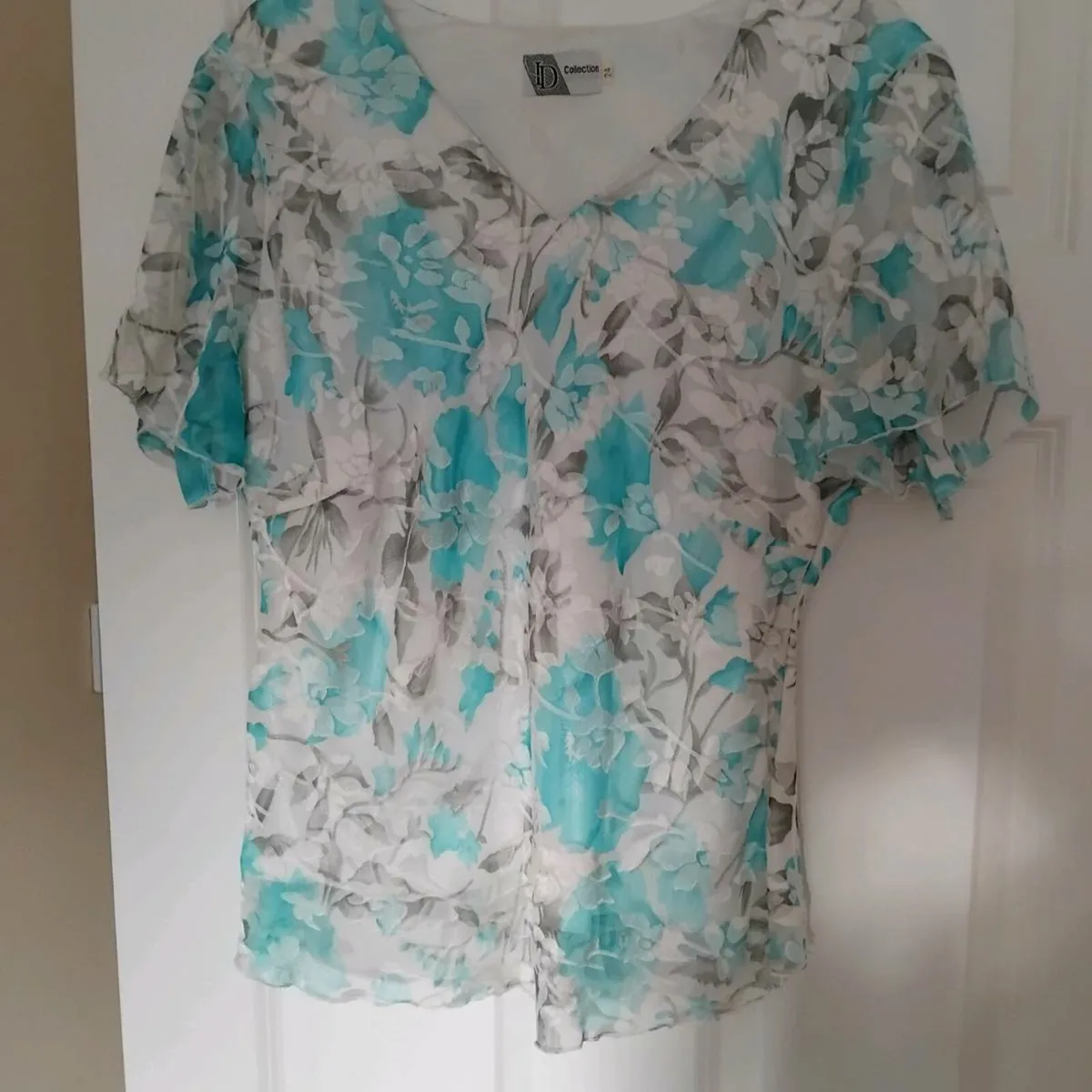 Suit - Image 3
