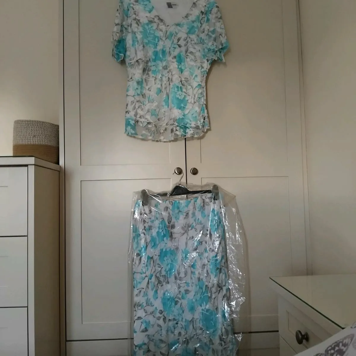 Suit - Image 1