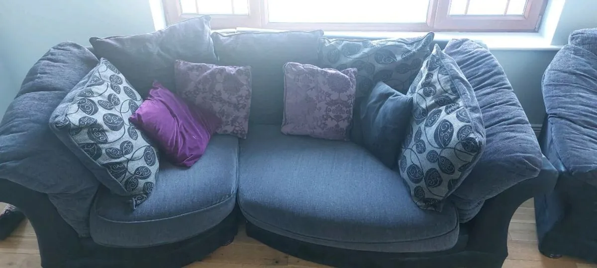 Sofa and arm chair - Image 3