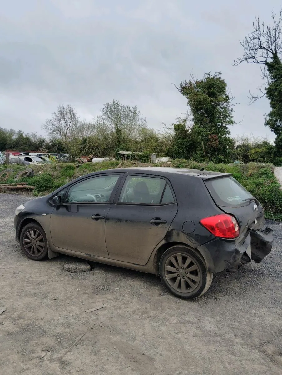 Breaking Toyota auris 2008 petrol vvti - Image 2