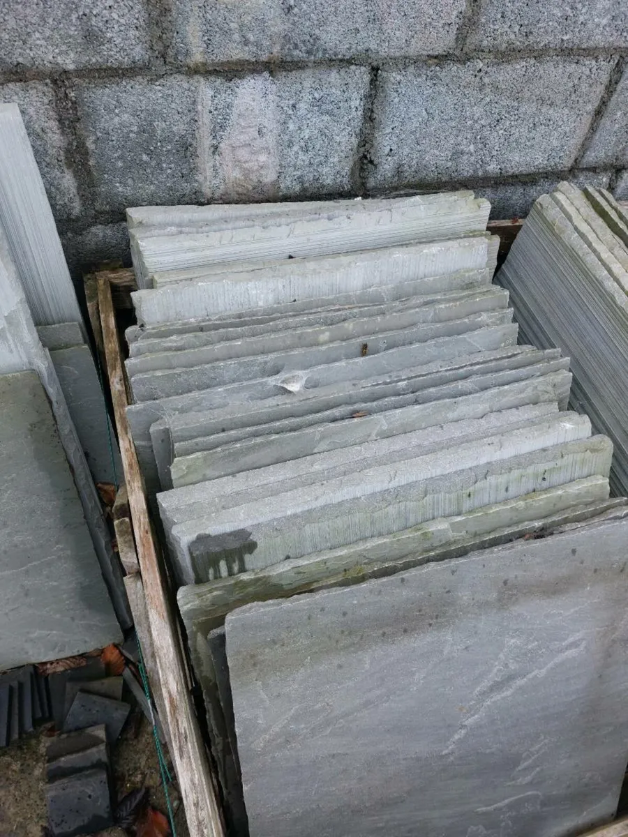 👀 kindle  grey patio slabs - Image 3