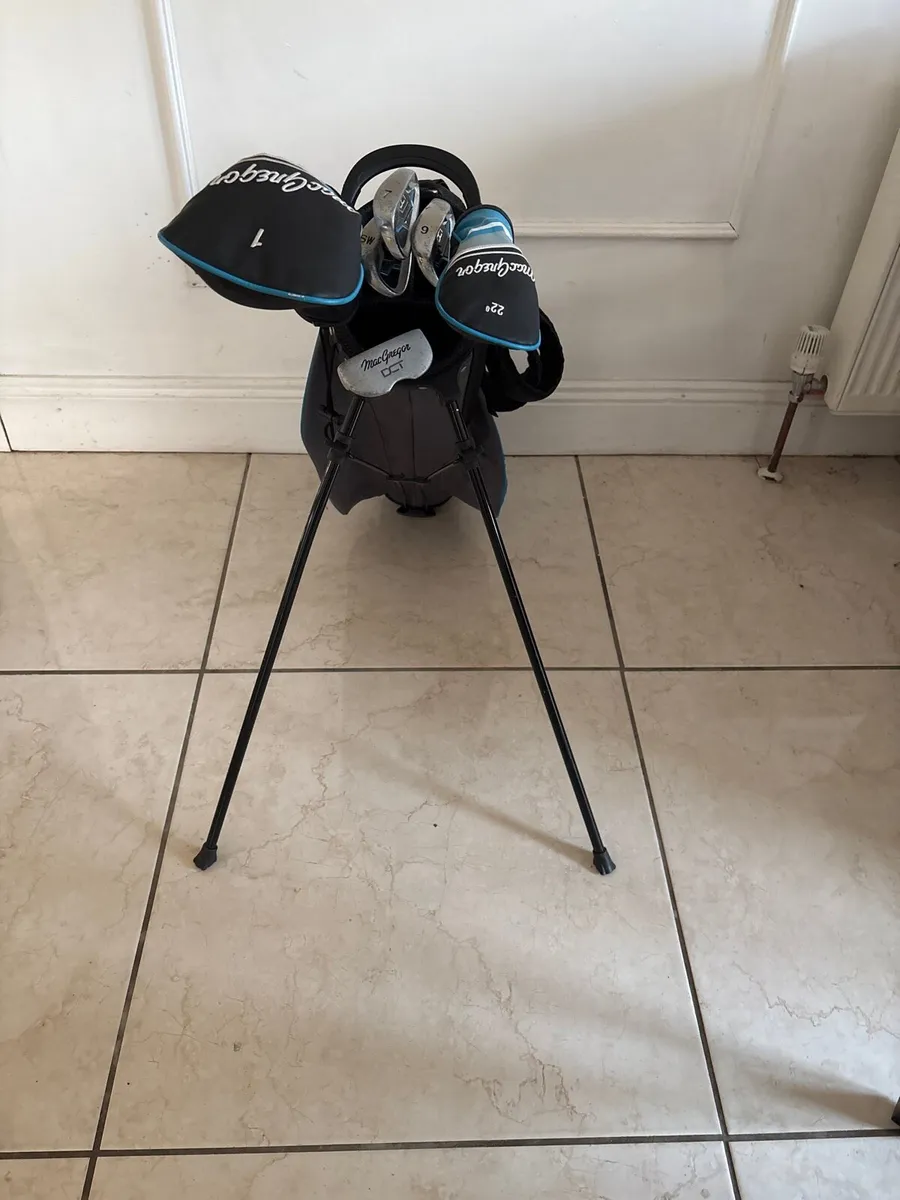 Lightly used golf clubs for age 9-12 right handed - Image 1