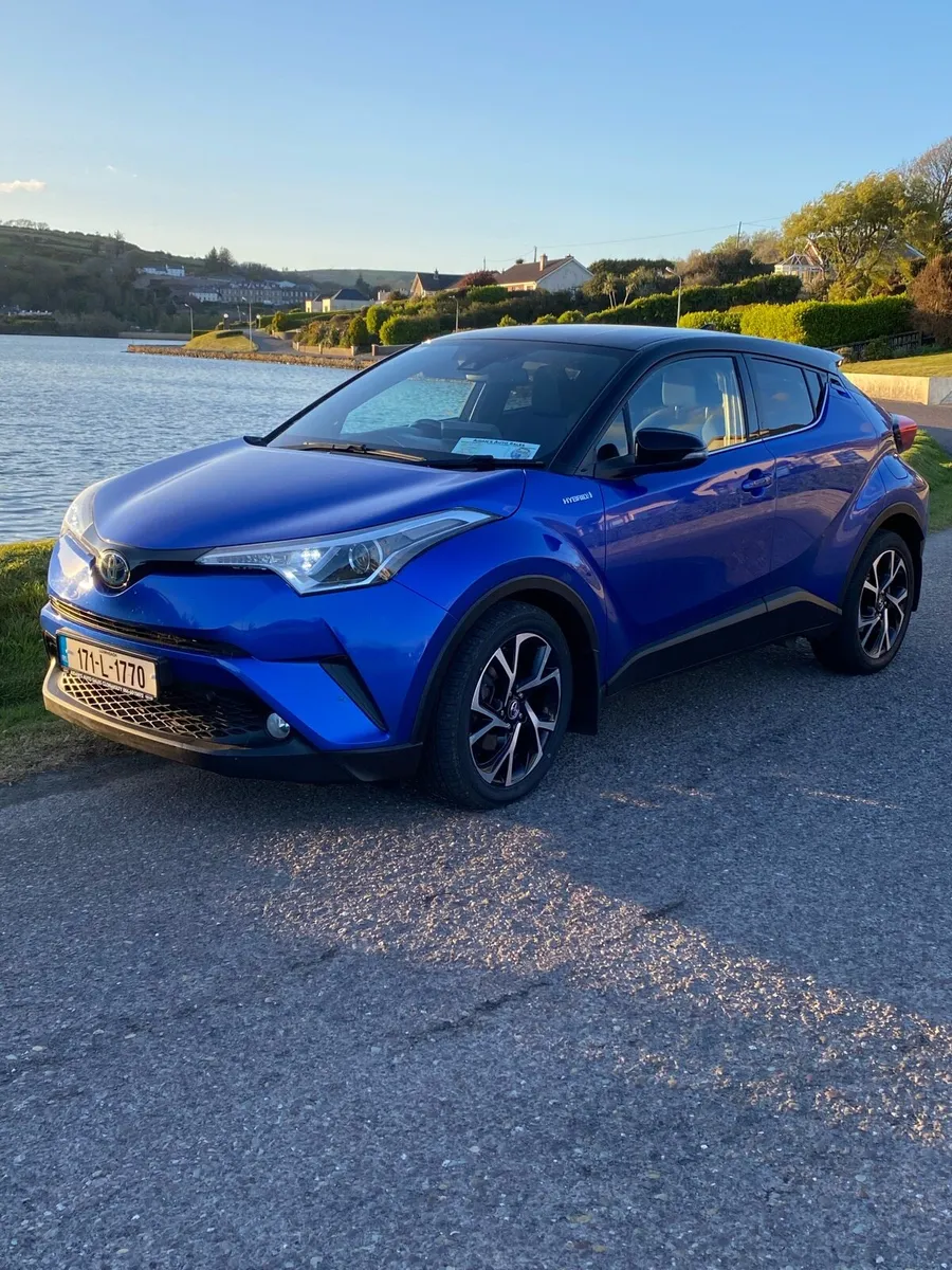 TOYOTA CHR 1.8 HYBRID AUTO SOL SPORT - Image 1