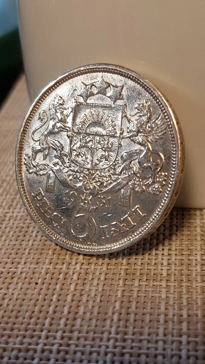 1931 Latvian 5 Lati Silver Coin KM#9 - Image 3