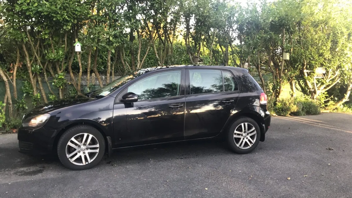 Volkswagen Golf - Image 1