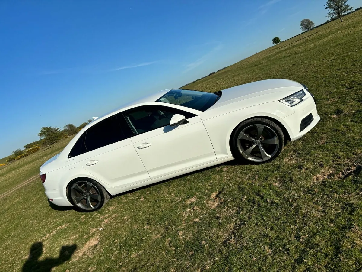 Audi A4 2016 - Image 2
