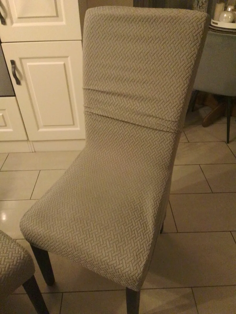 4 Kitchen chairs Free to take away. 3 days to 🔥 - Image 4