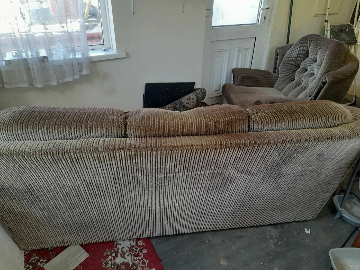 3 piece suite - Image 3