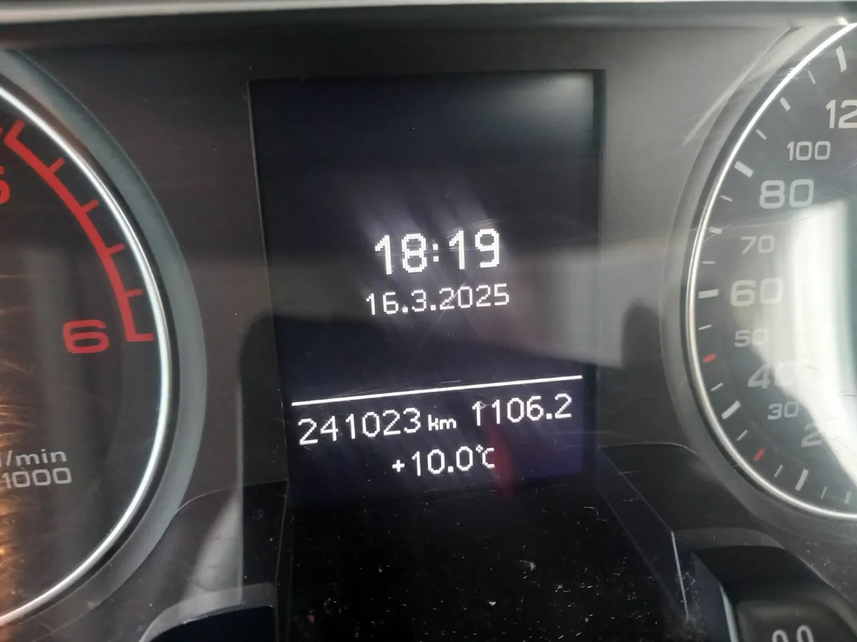 Audi A4 2012 - Image 2