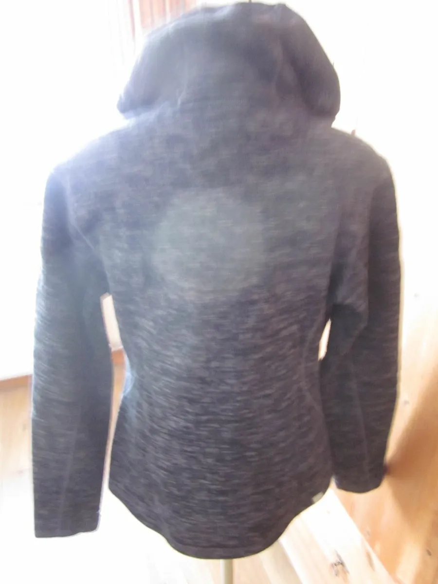 Bench Women's Fitted Zip Hoodie  Grey - Image 2