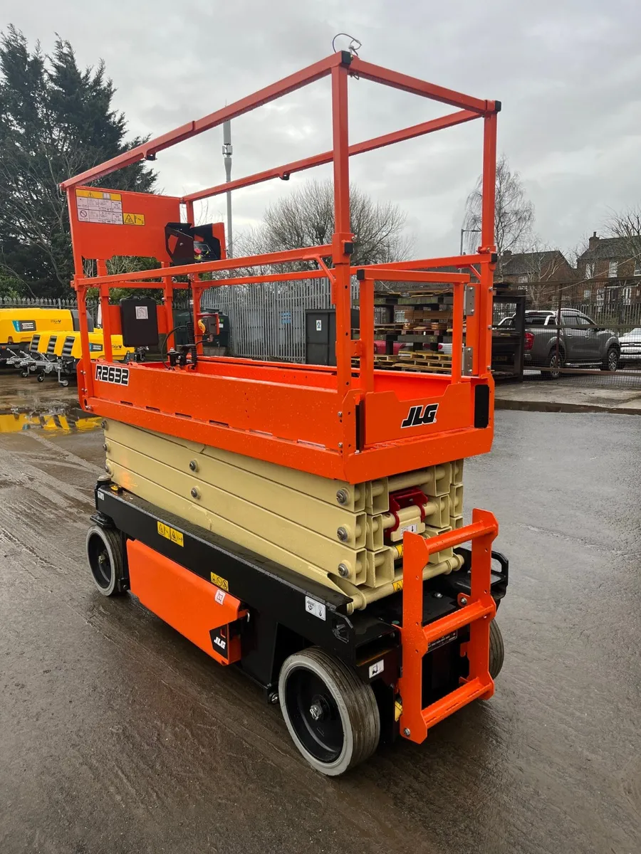 New JLG R2632 Electric Scissor Lifts - Image 1